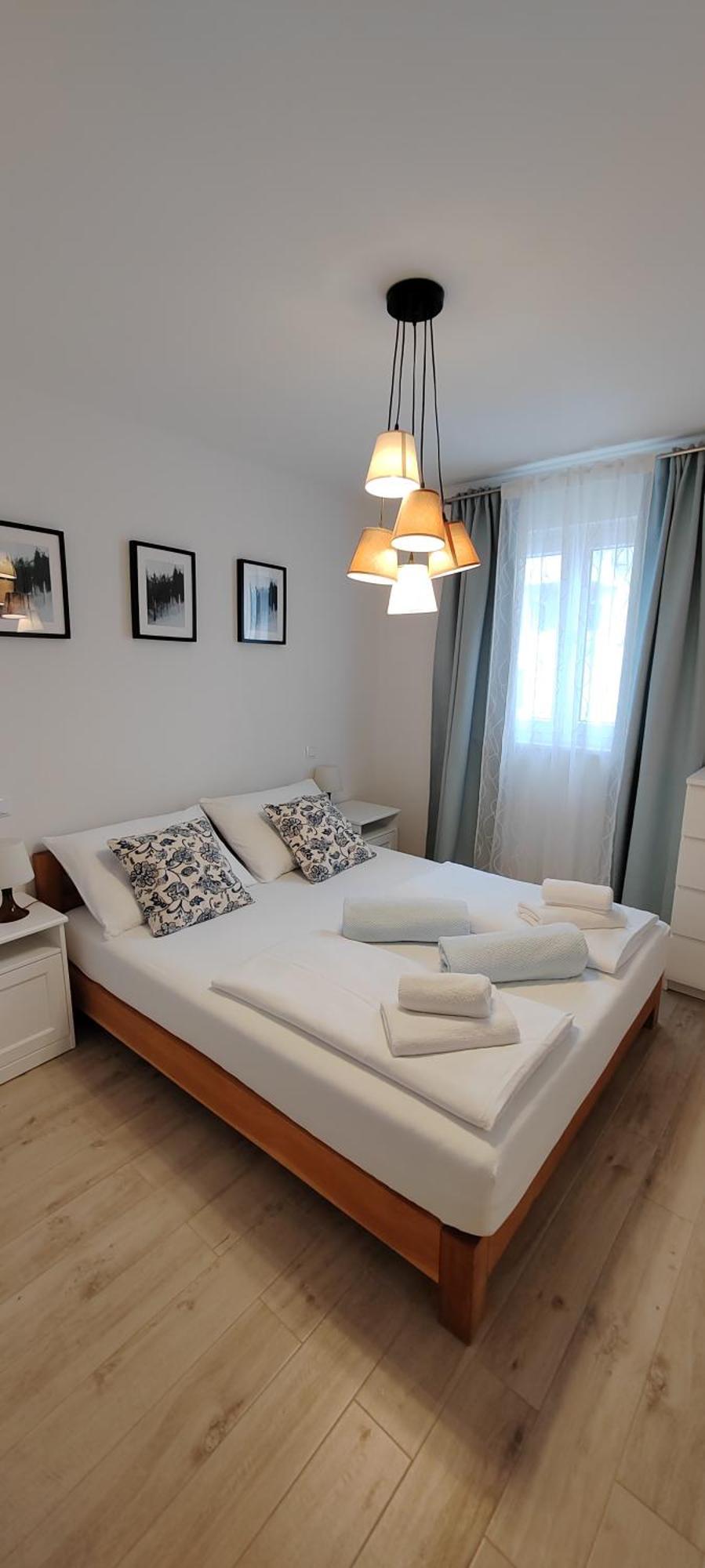 L&L Apartmani 1 Bol Exterior foto