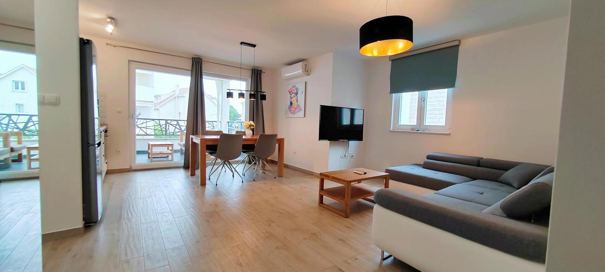 L&L Apartmani 1 Bol Exterior foto